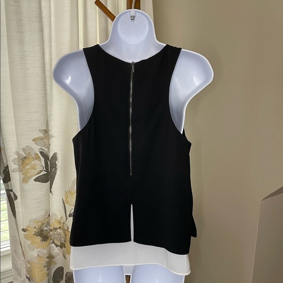 BANANA Republic Two Tone Layered Sleeveless Too Size Medium - Picture 4 of 4